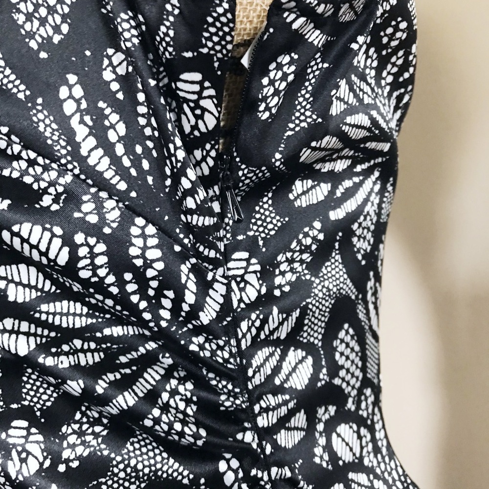•Maggy London• floral lace sheath dress - Picture 4 of 7